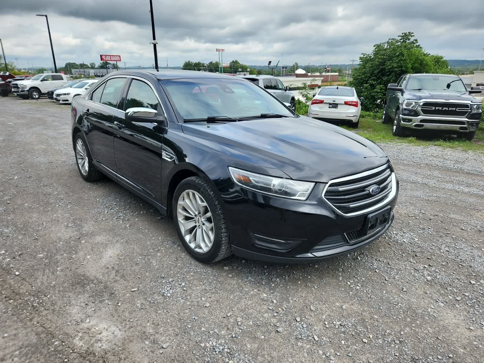 Thumbnail: 2017 Ford Taurus - 7