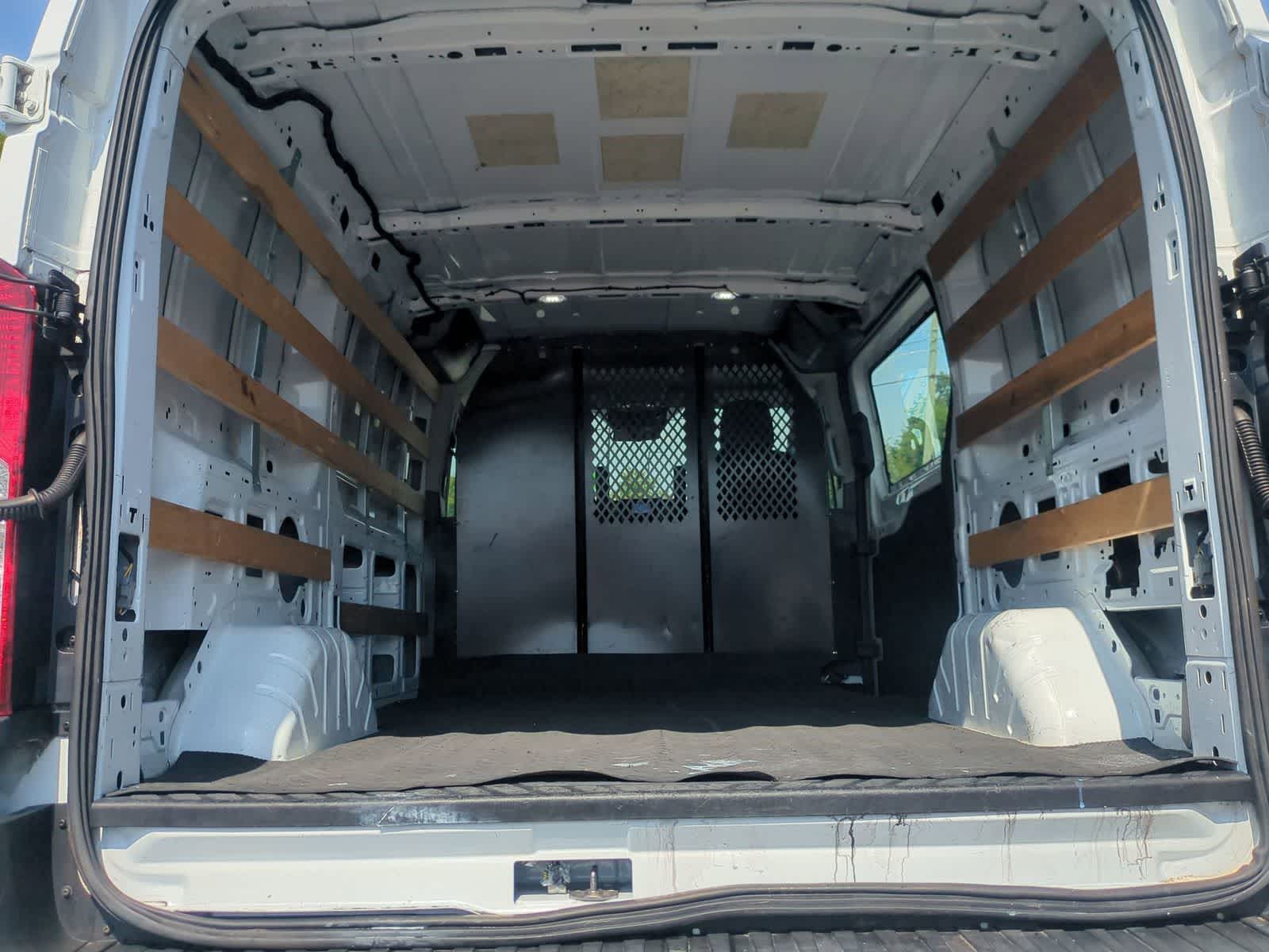 Thumbnail: 2021 Ford Transit Series - 31