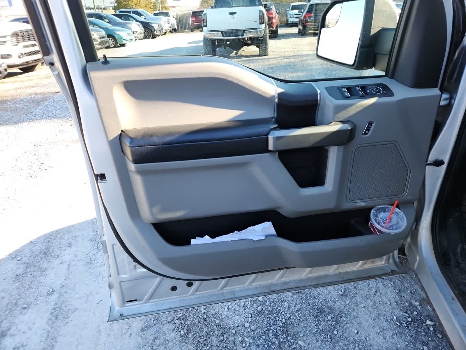 Thumbnail: 2019 Ford F-150 - 16