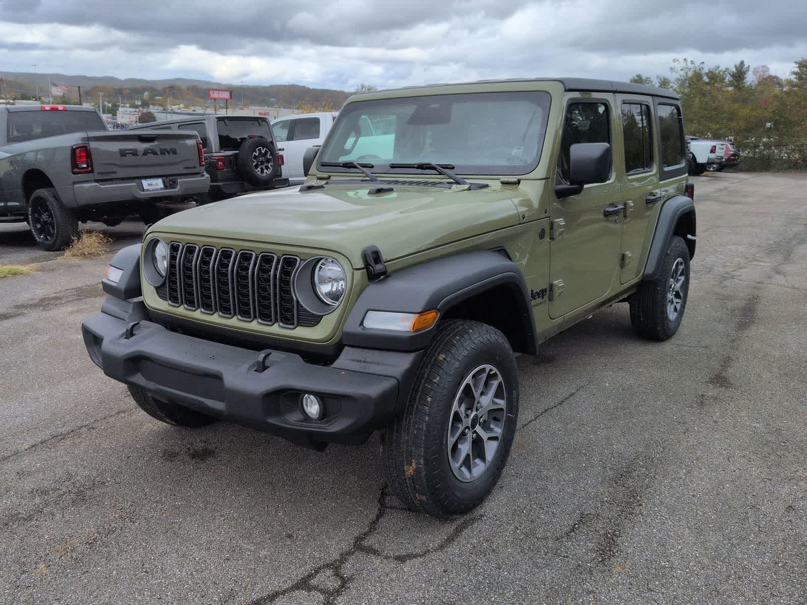 Thumbnail: 2026 Jeep Wrangler - 4