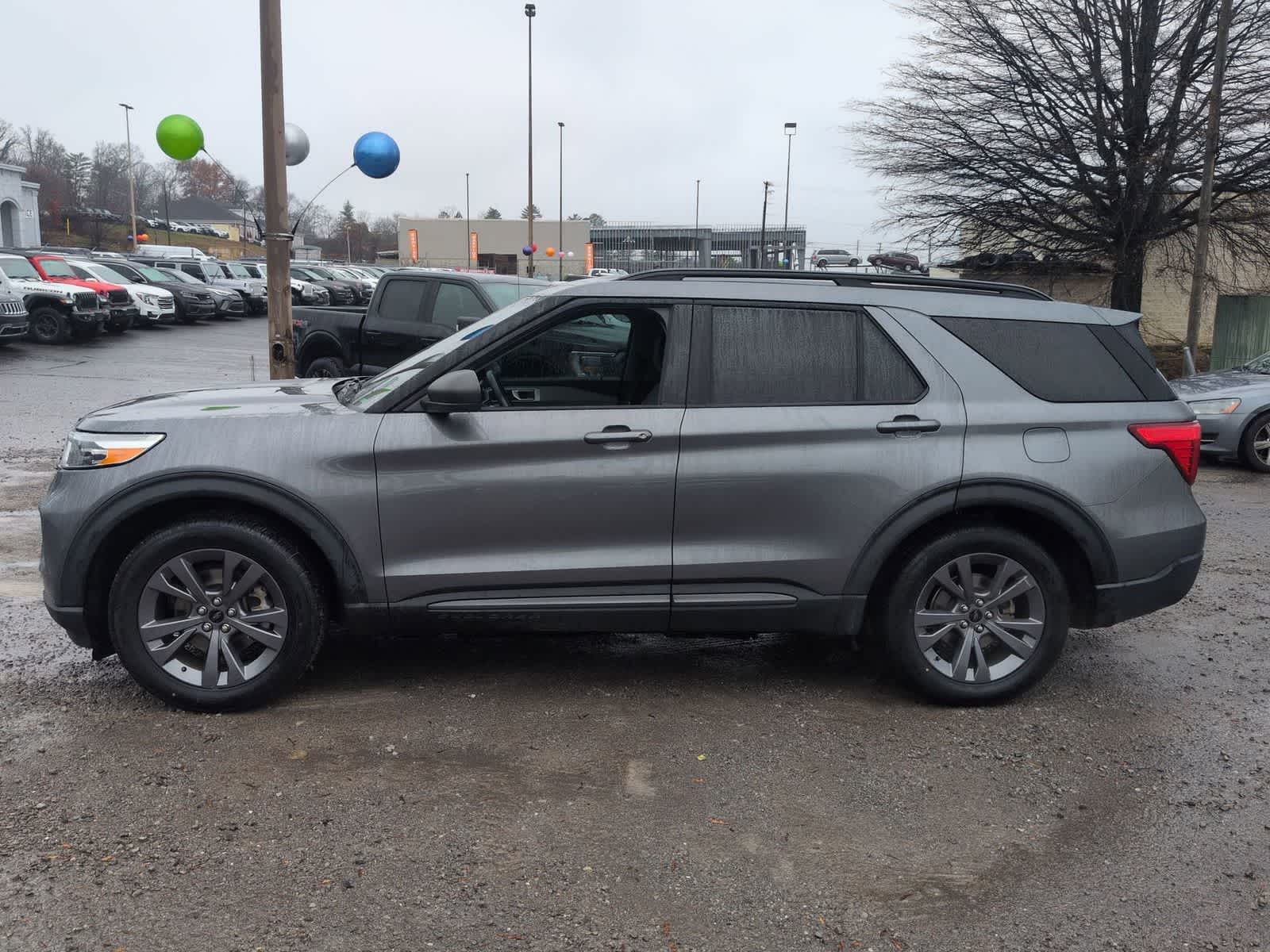 Thumbnail: 2021 Ford Explorer - 5