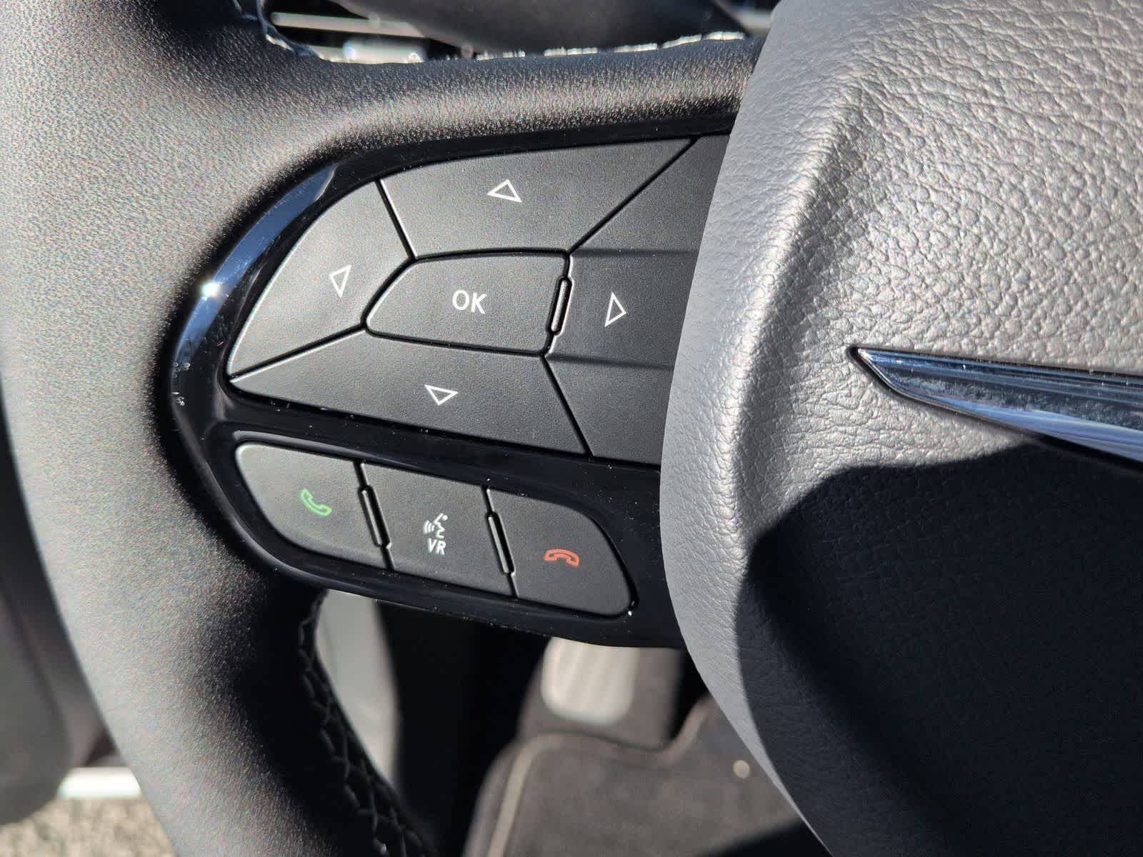 Thumbnail: 2026 Chrysler Pacifica - 15