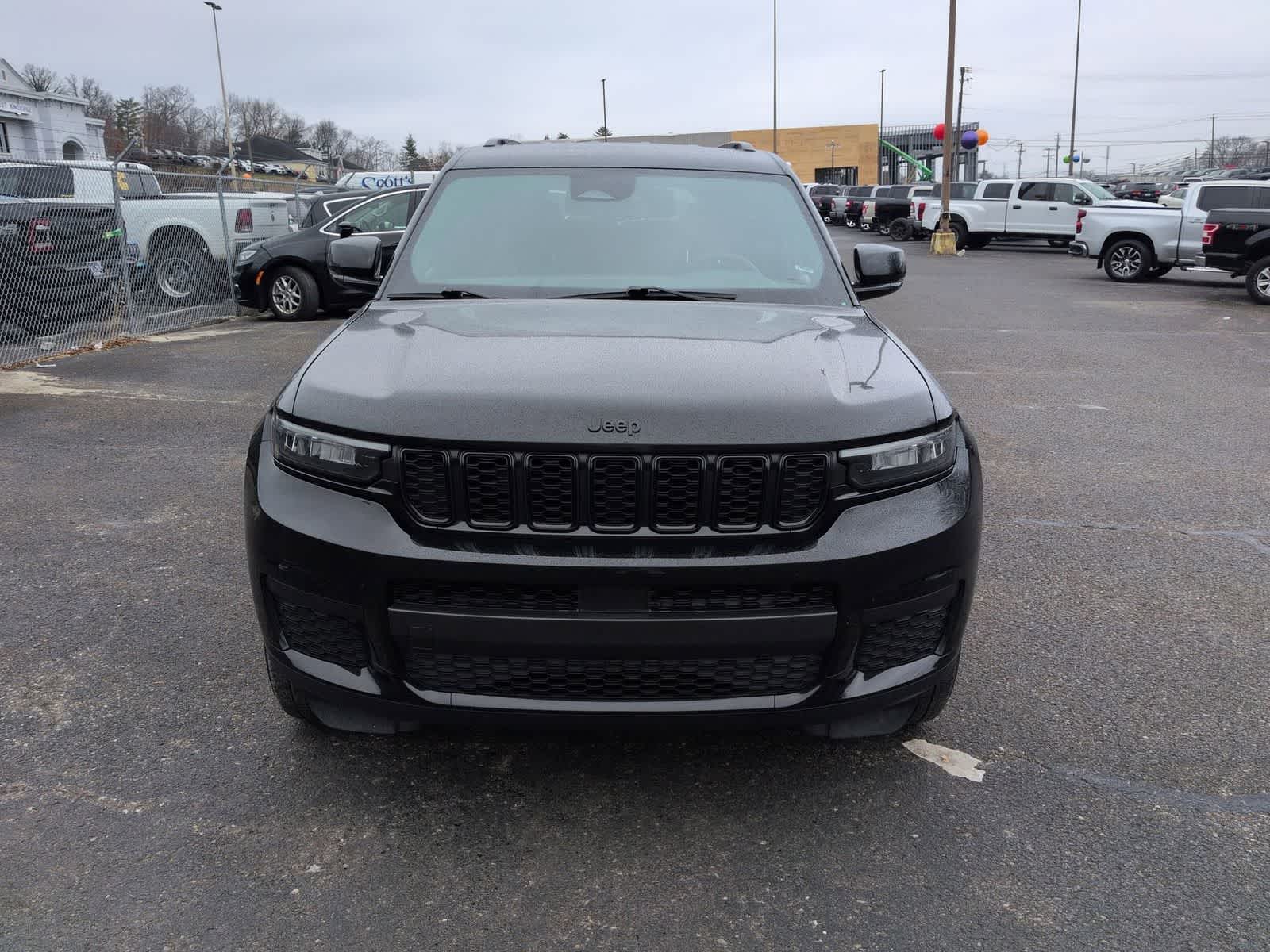 Thumbnail: 2024 Jeep Grand Cherokee L - 3