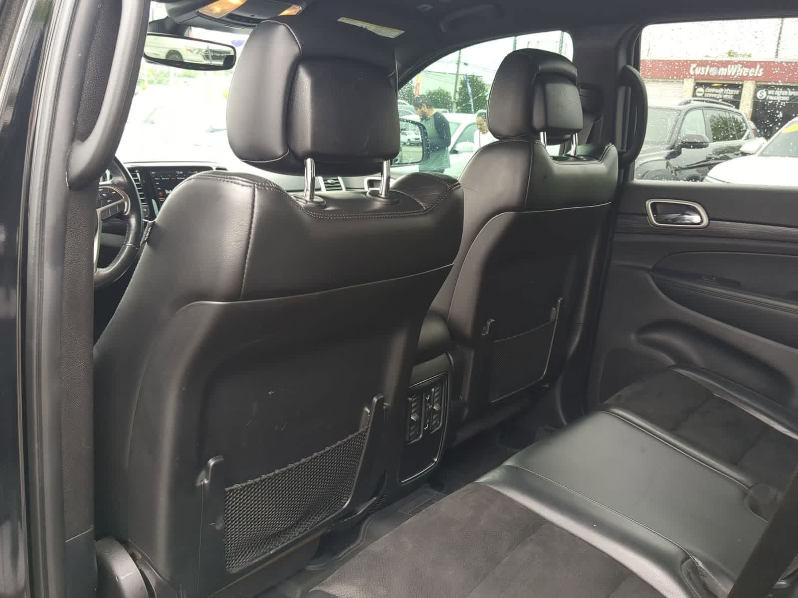 Thumbnail: 2020 Jeep Grand Cherokee - 19