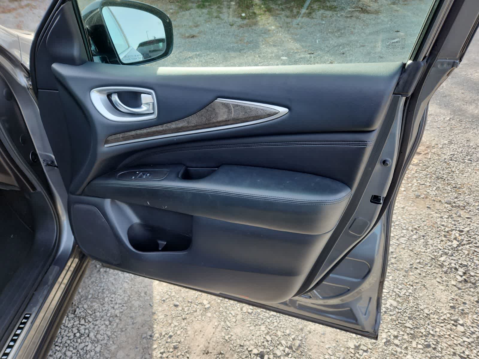 Thumbnail: 2015 INFINITI QX60 - 22