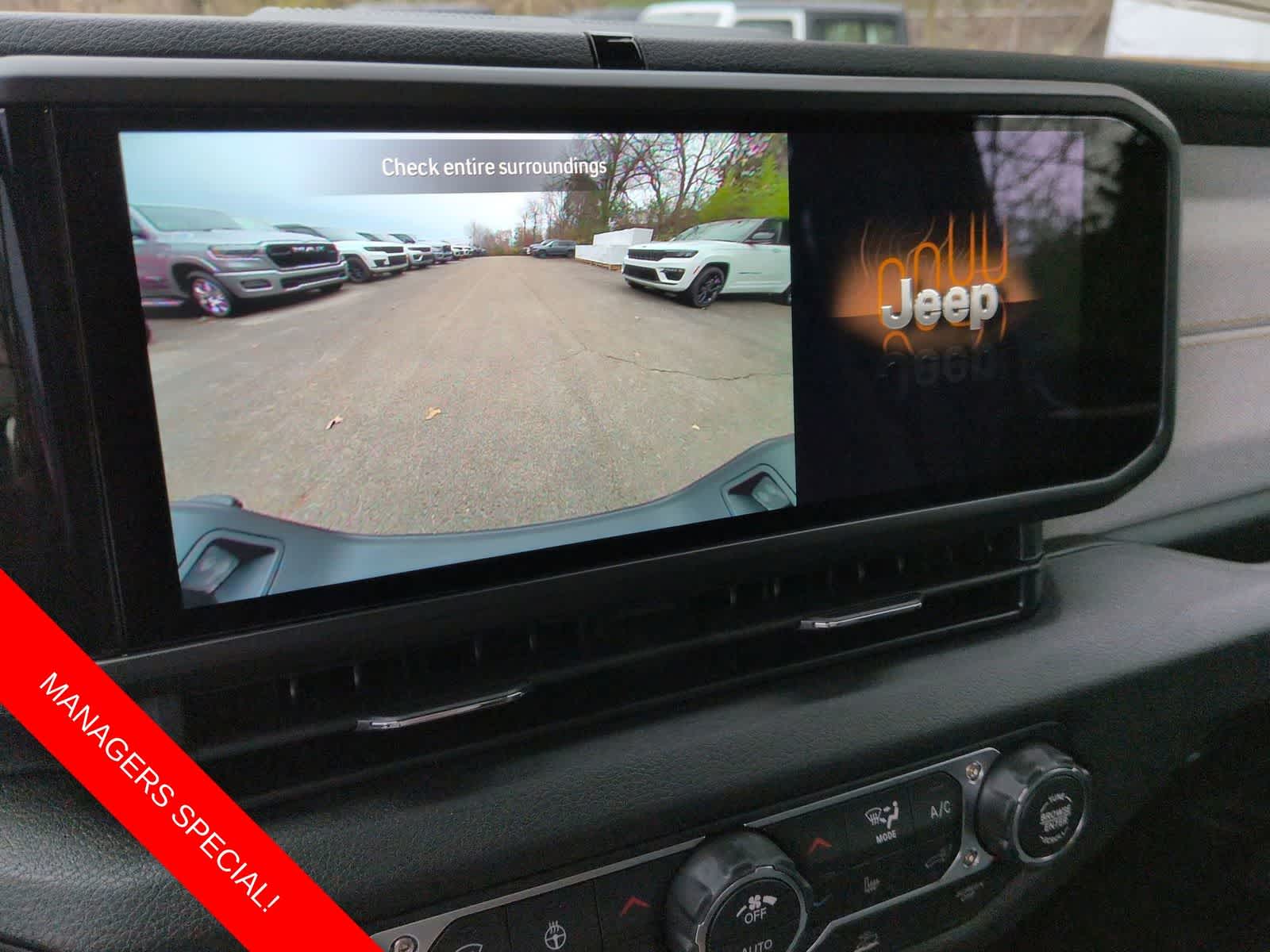 Thumbnail: 2026 Jeep Gladiator - 20