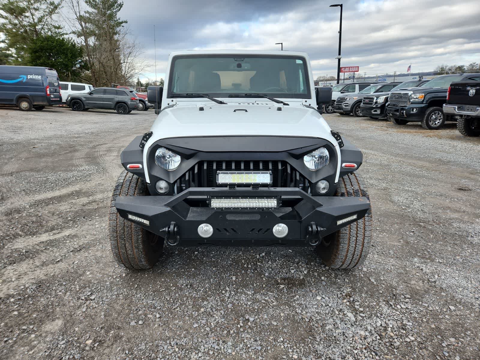 Thumbnail: 2016 Jeep Wrangler - 9