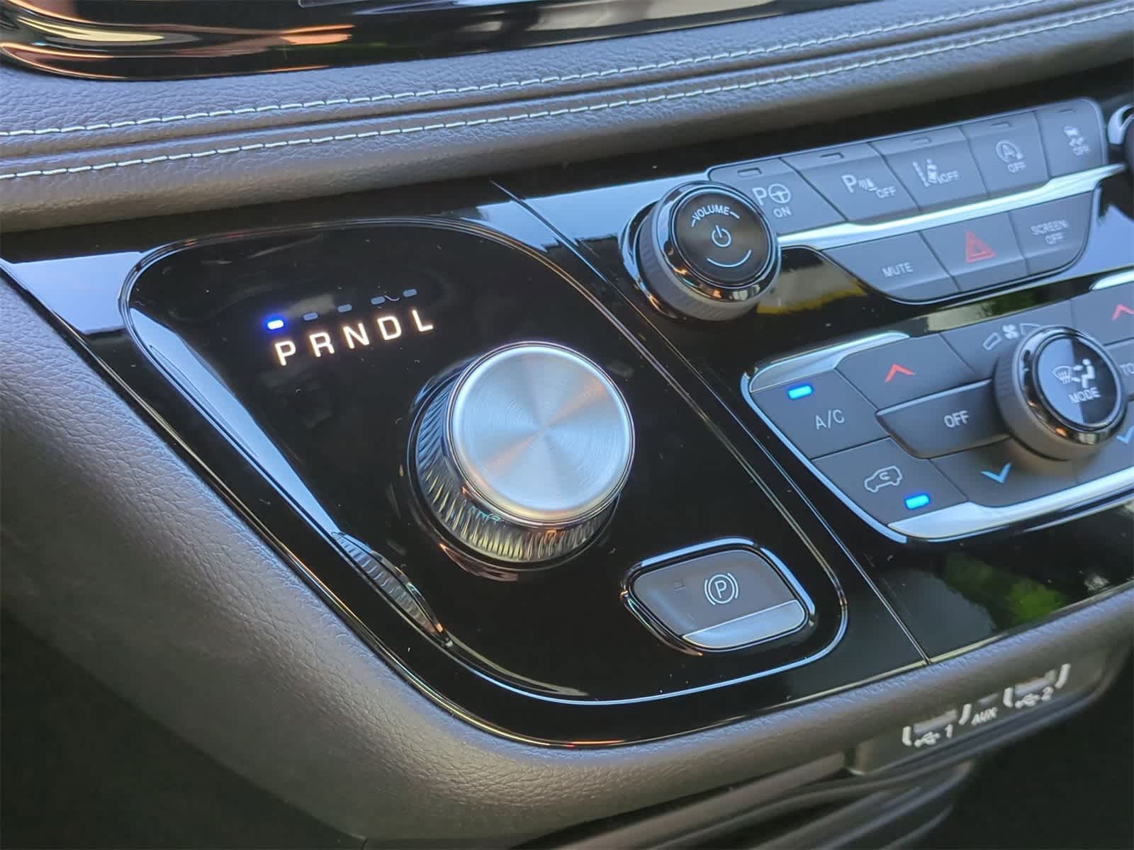 Thumbnail: 2025 Chrysler Pacifica - 31