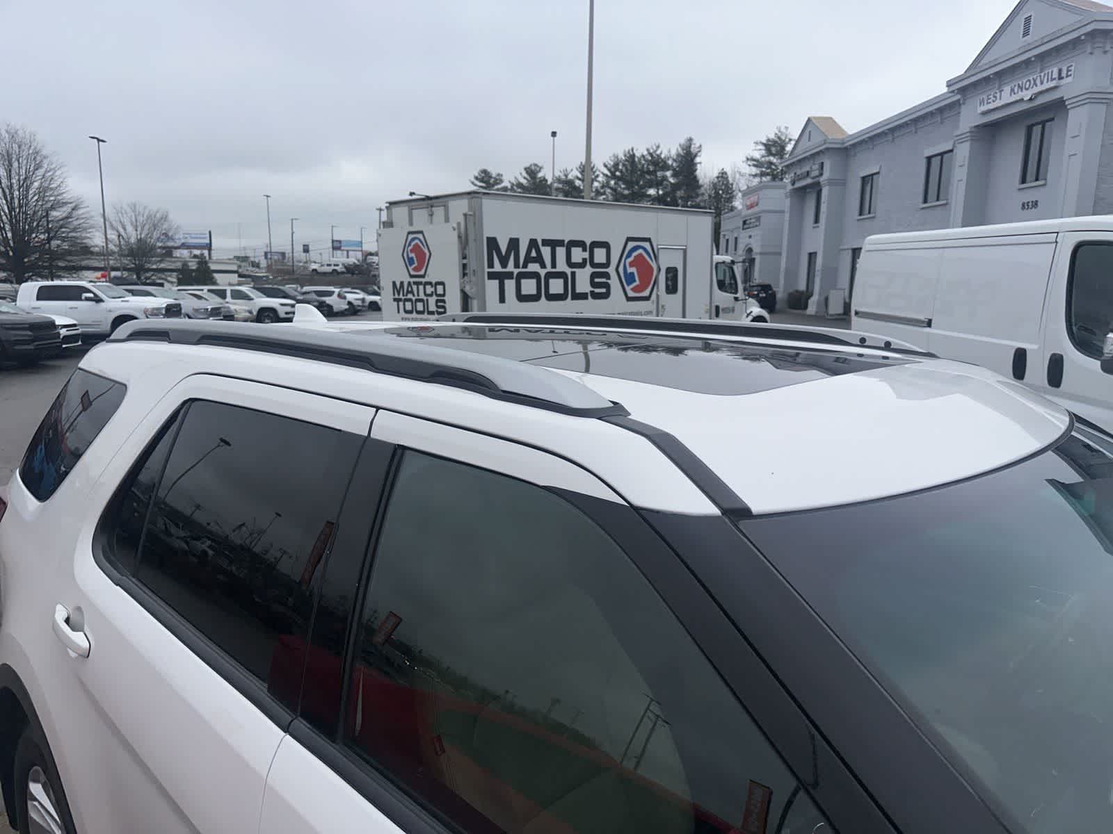 Thumbnail: 2016 Ford Explorer - 7