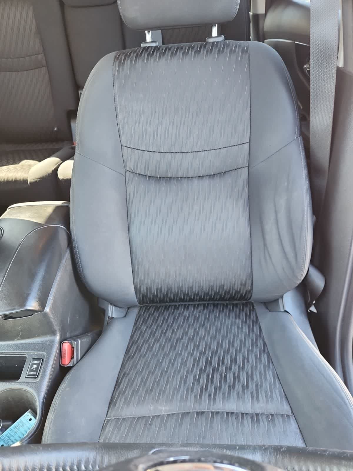 Thumbnail: 2018 Nissan Rogue - 14