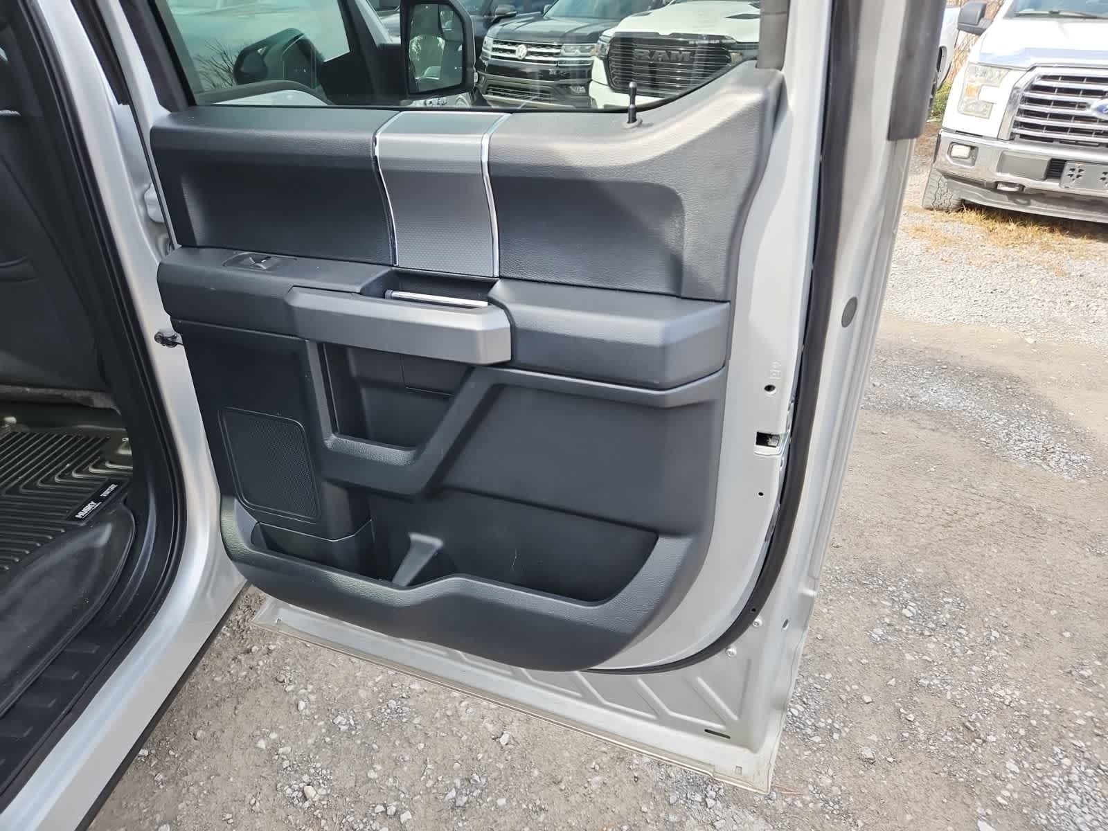 Thumbnail: 2017 Ford F-150 - 24