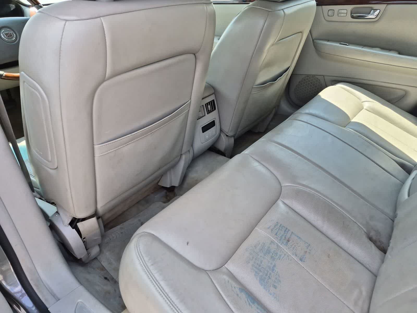 Thumbnail: 2007 Cadillac DTS - 17
