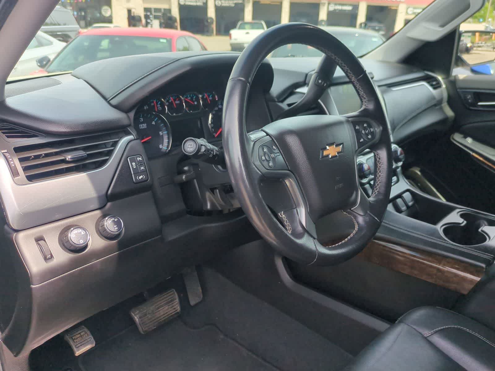 Thumbnail: 2020 Chevrolet Suburban - 10