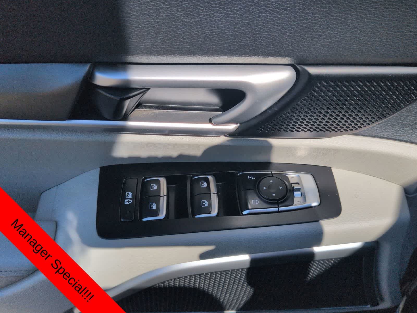 Thumbnail: 2021 Kia Telluride - 16