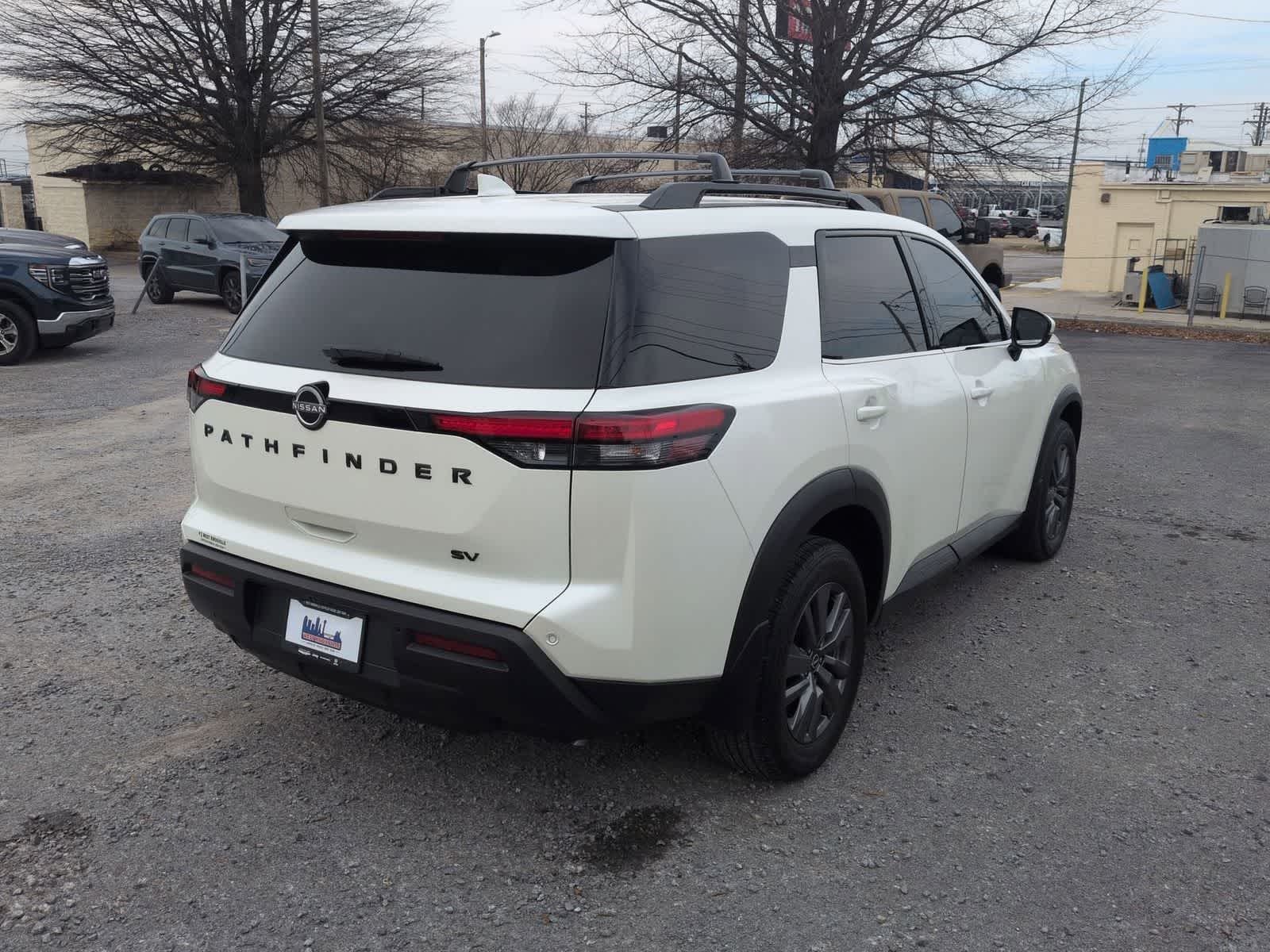 Thumbnail: 2024 Nissan Pathfinder - 8