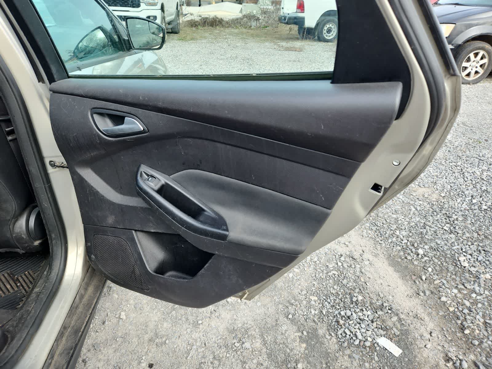 Thumbnail: 2015 Ford Focus - 24