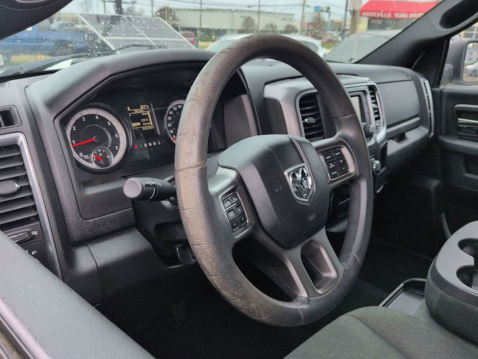 Thumbnail: 2021 RAM 1500 Classic - 10