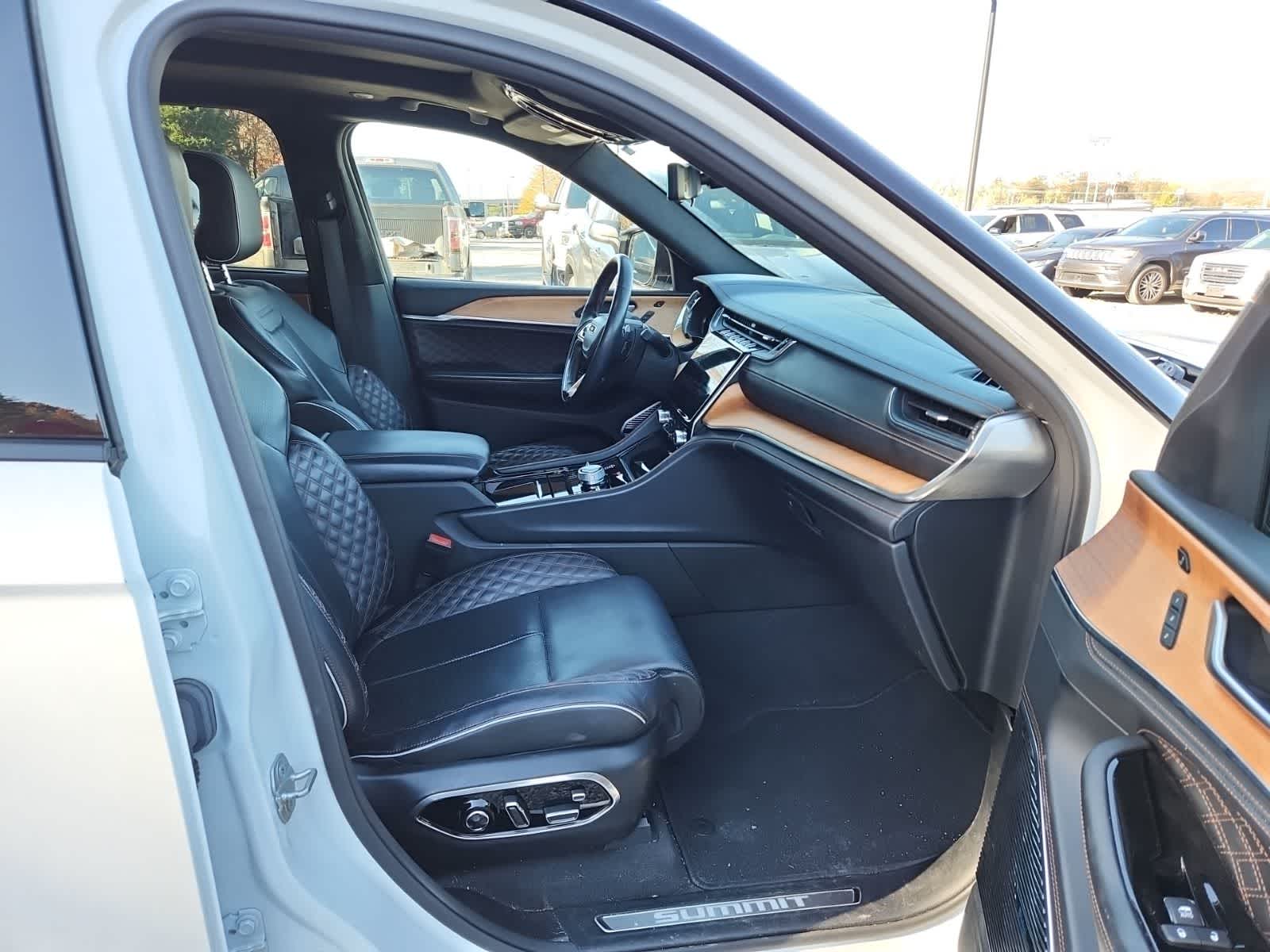 Thumbnail: 2021 Jeep Grand Cherokee L - 21