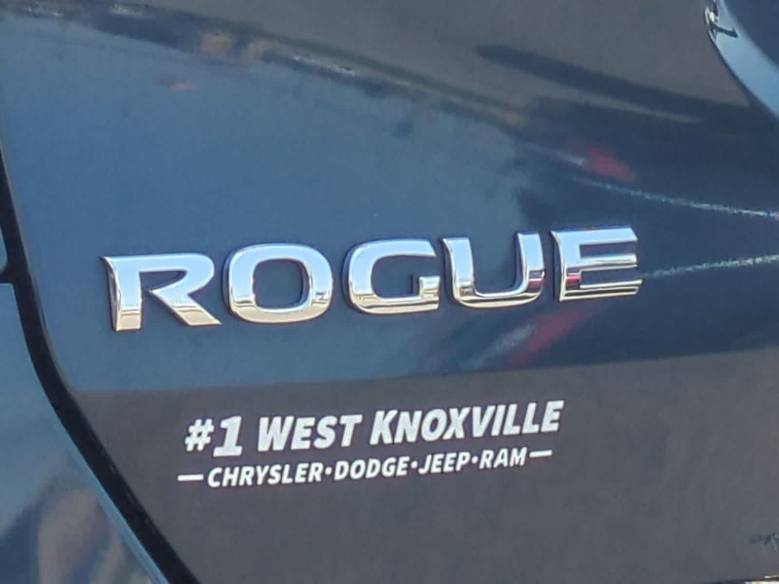Thumbnail: 2016 Nissan Rogue - 12