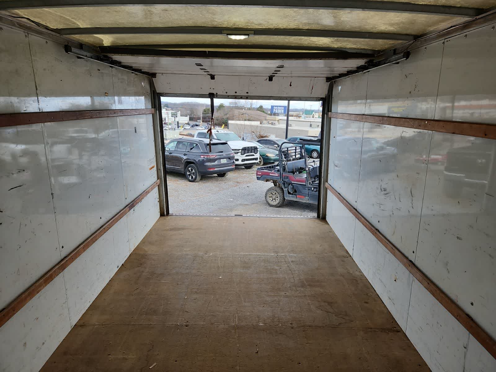 Thumbnail: 2016 GMC Savana - 23