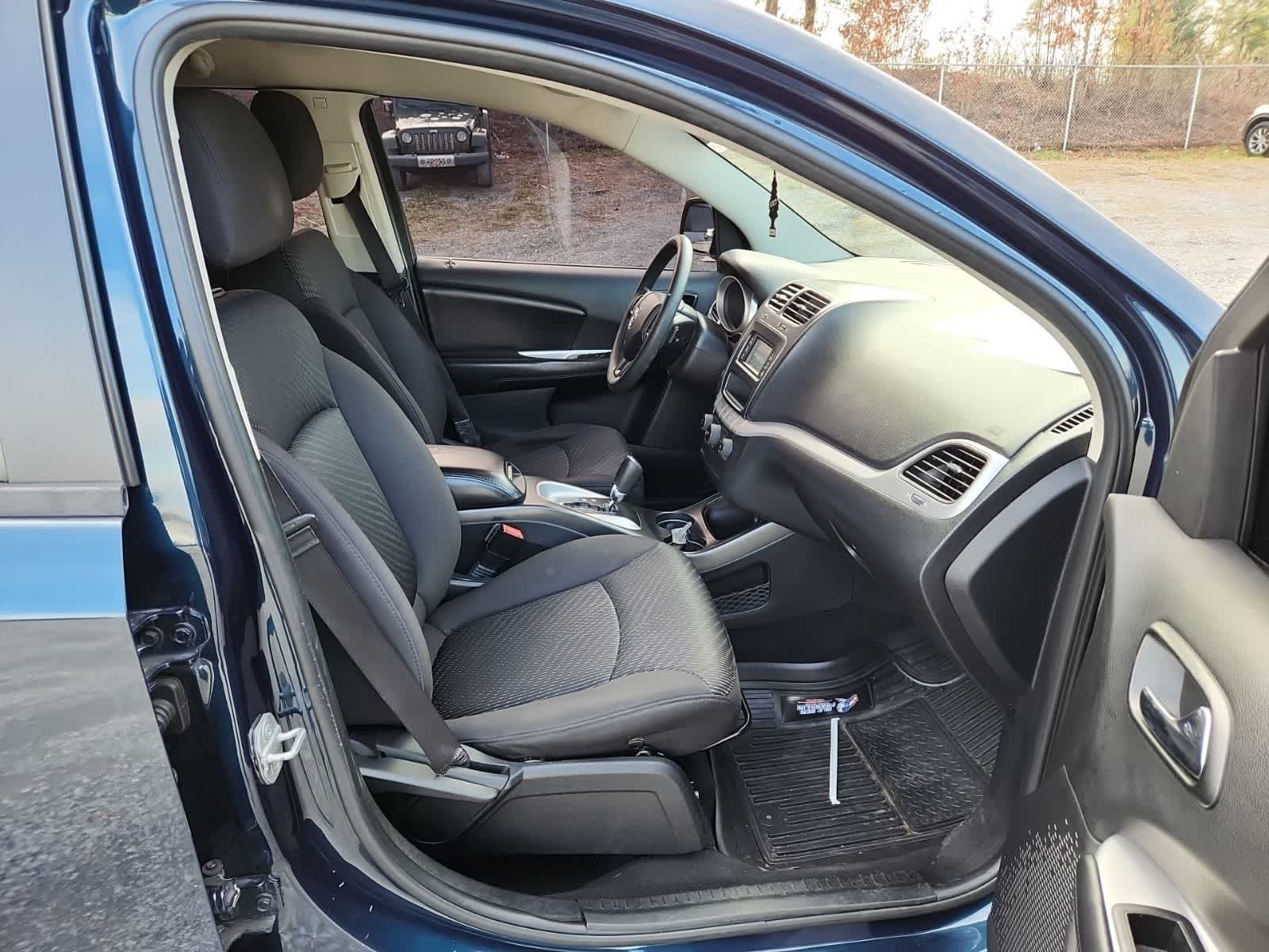 Thumbnail: 2013 Dodge Journey - 21