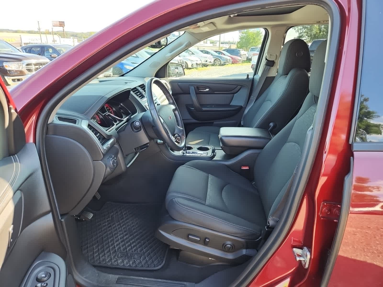 Thumbnail: 2015 GMC Acadia - 15