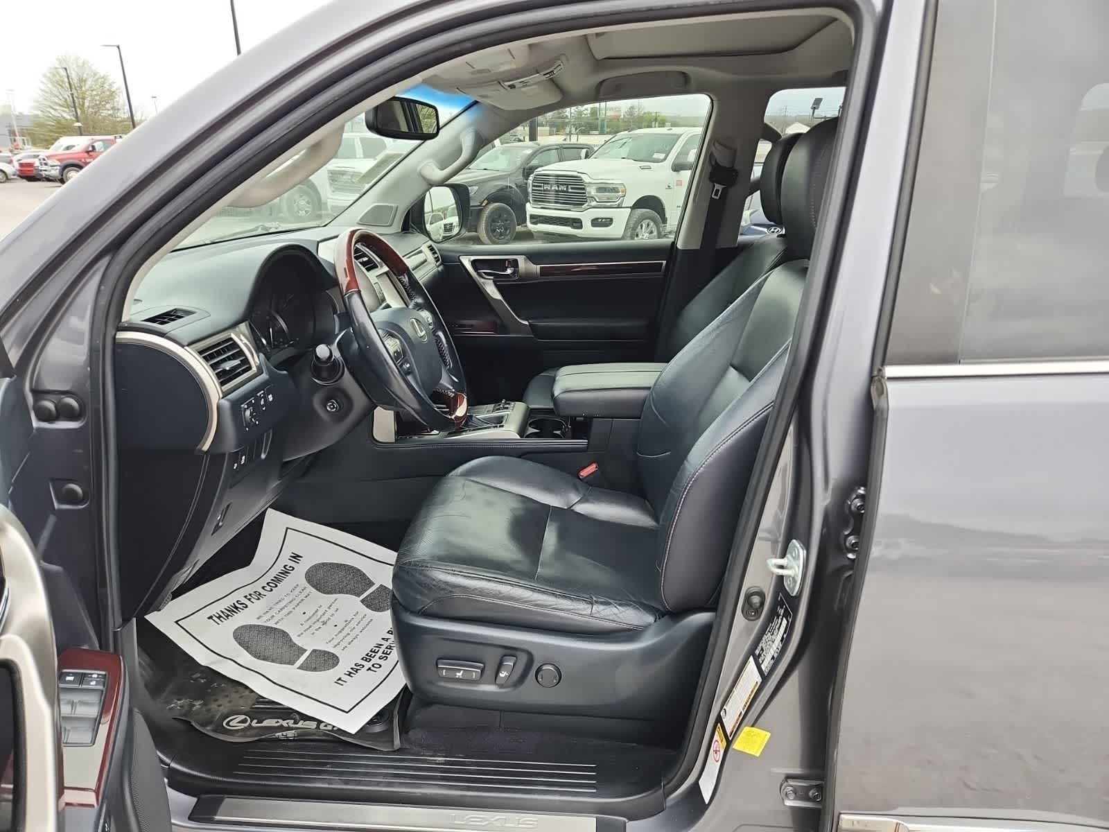 Thumbnail: 2018 Lexus GX - 15