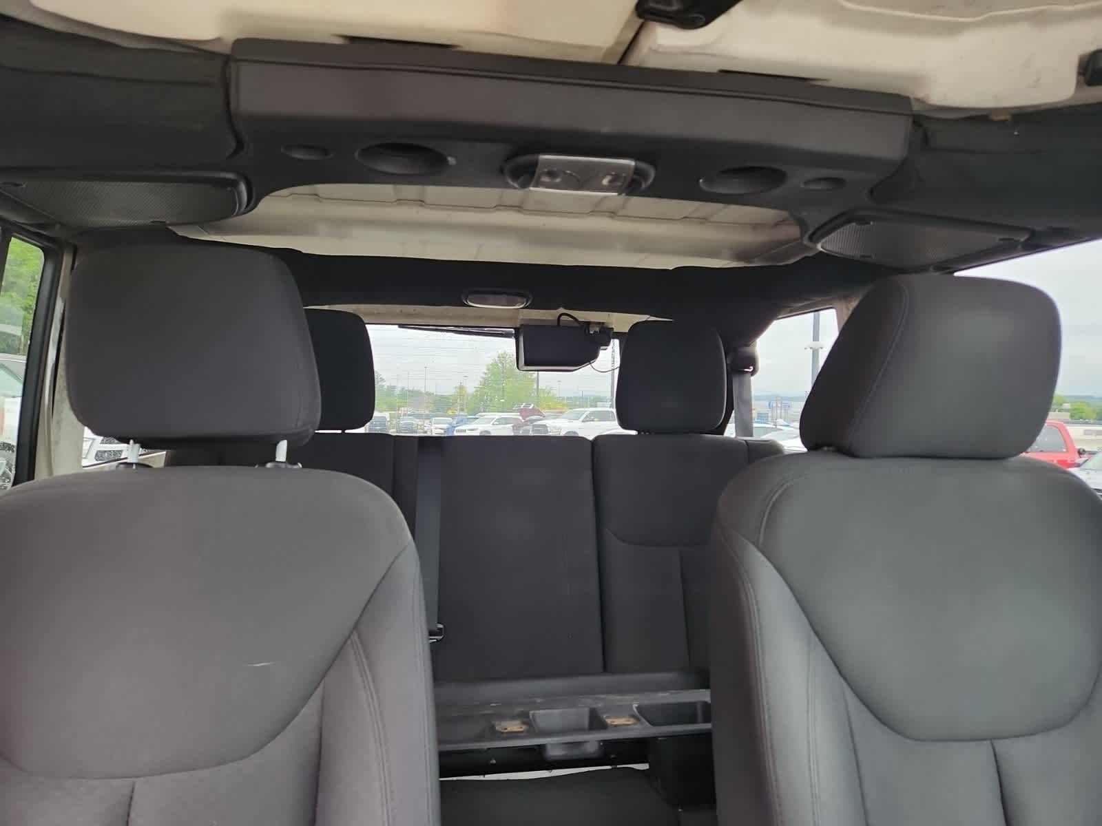 Thumbnail: 2016 Jeep Wrangler - 20