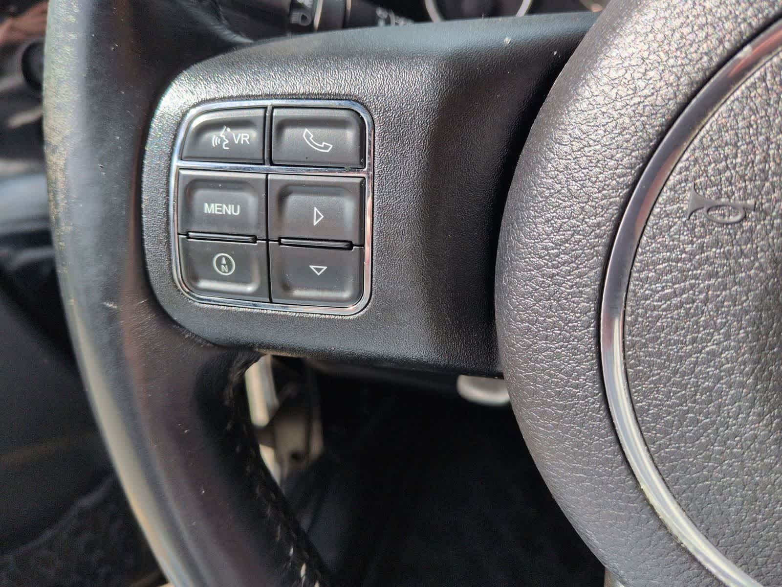 Thumbnail: 2016 Jeep Wrangler - 17