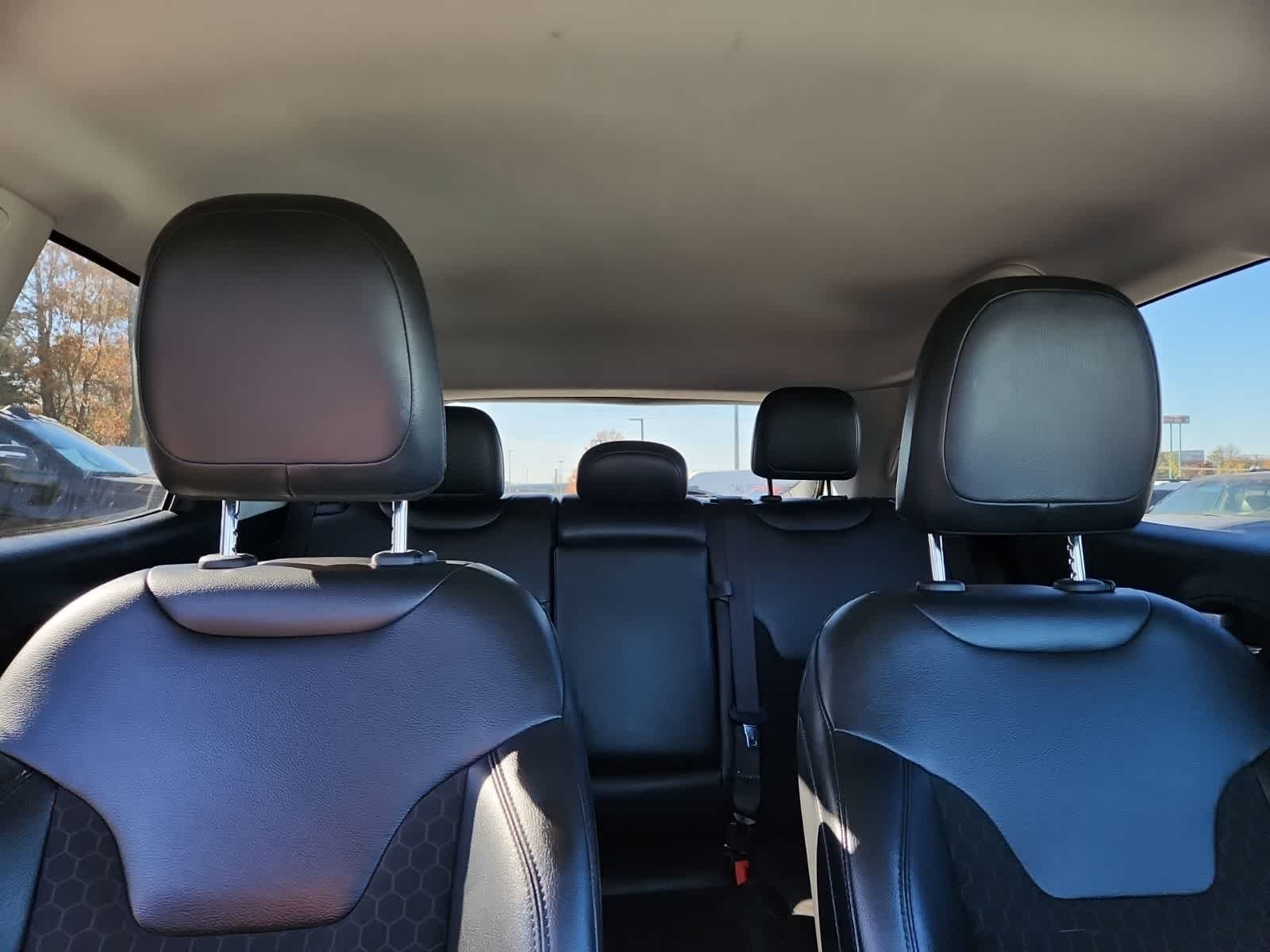 Thumbnail: 2021 Jeep Compass - 18