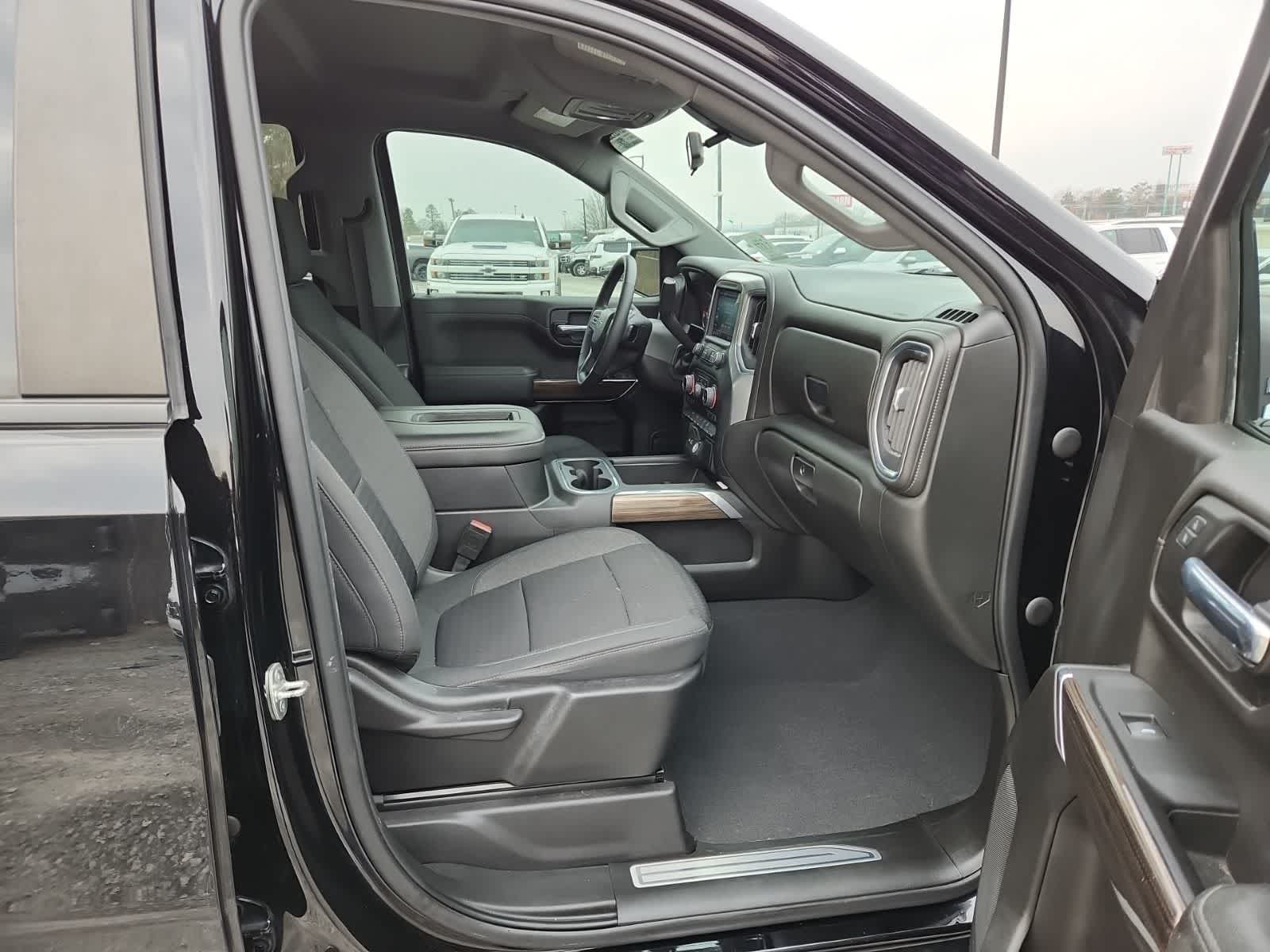 Thumbnail: 2022 Chevrolet Silverado 1500 - 21