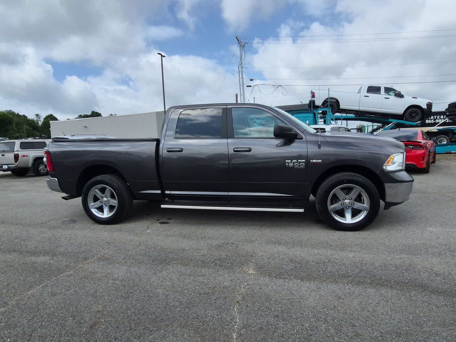 Thumbnail: 2019 RAM 1500 Classic - 7