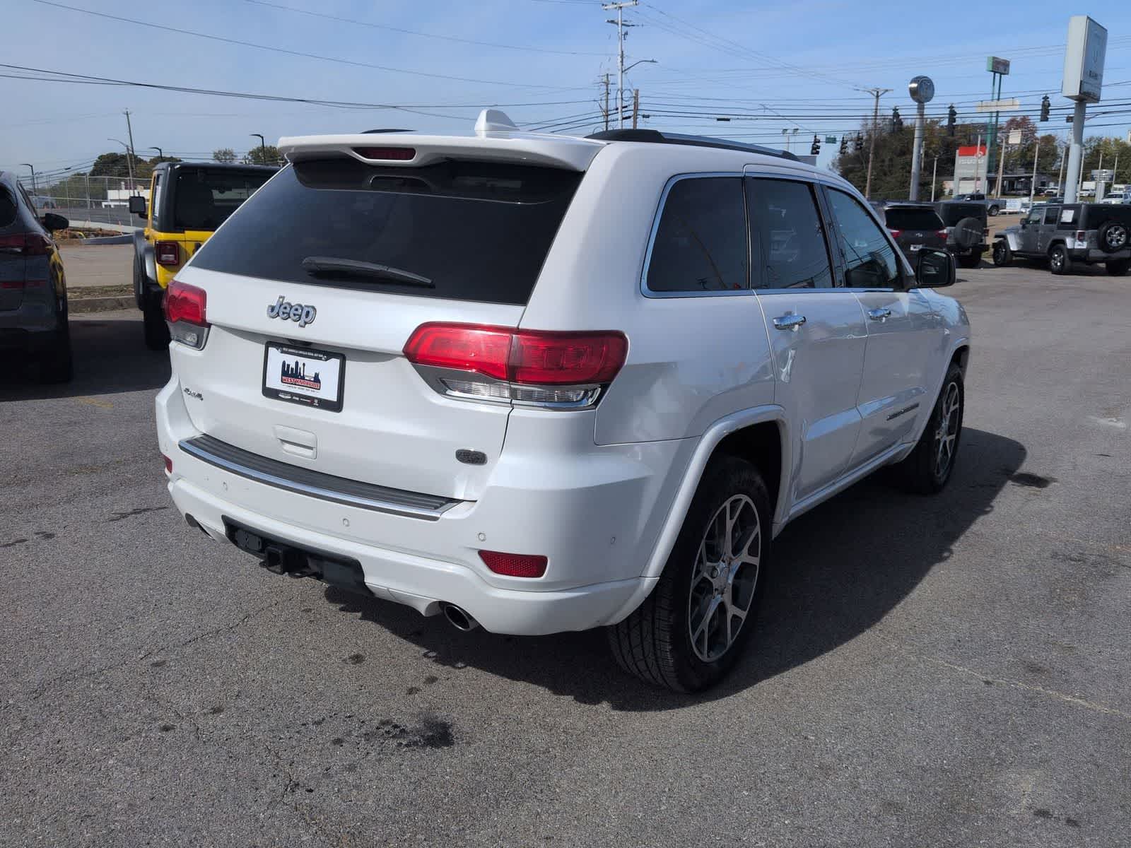 Thumbnail: 2019 Jeep Grand Cherokee - 8