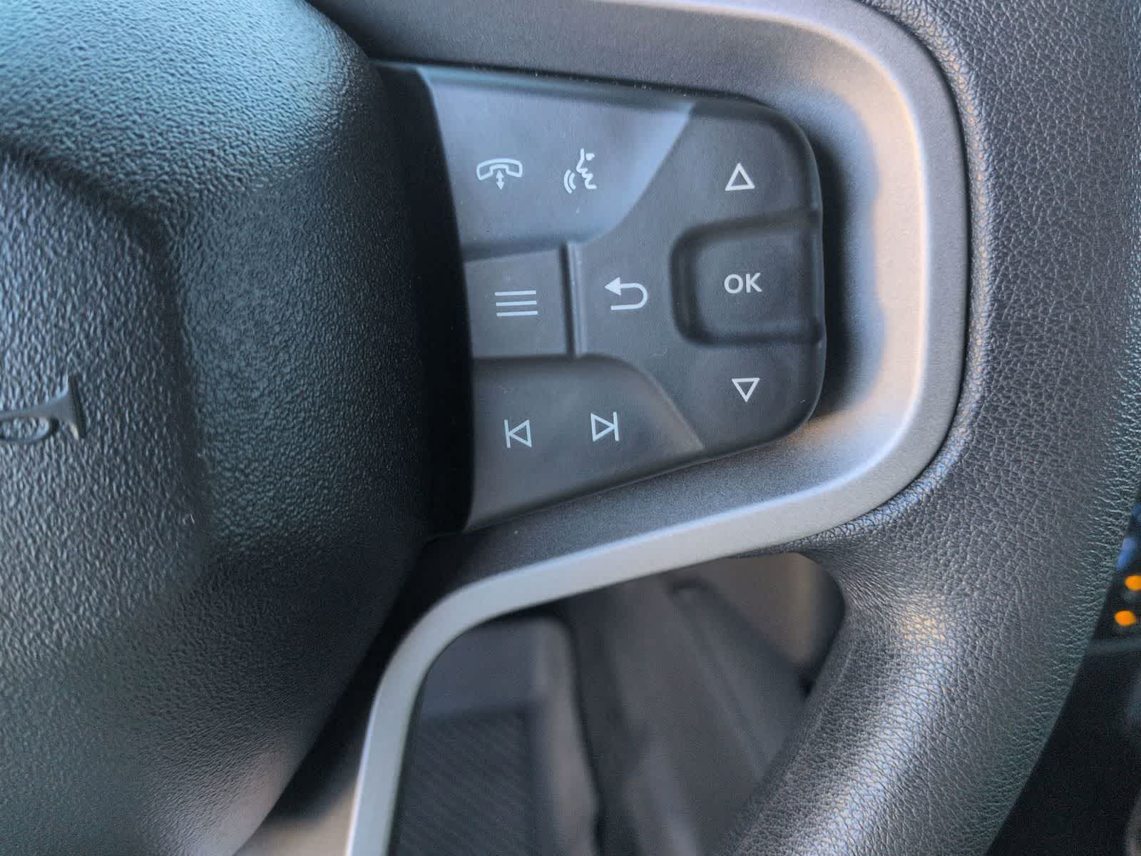 Thumbnail: 2022 Ford Bronco - 22