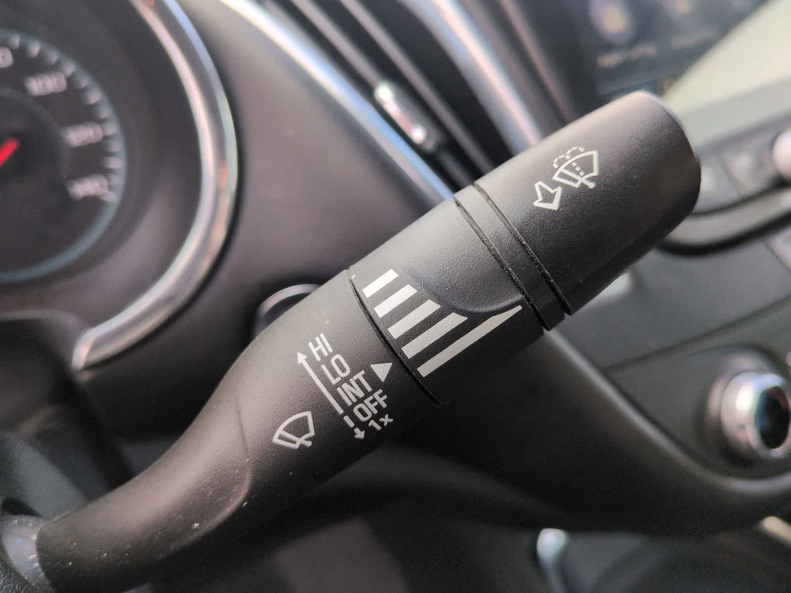 Thumbnail: 2021 Chevrolet Malibu - 24