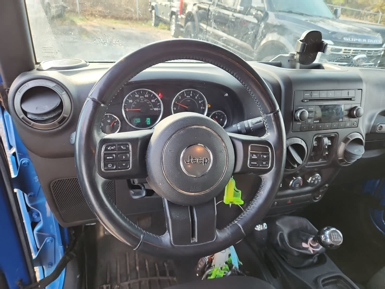 Thumbnail: 2016 Jeep Wrangler - 12