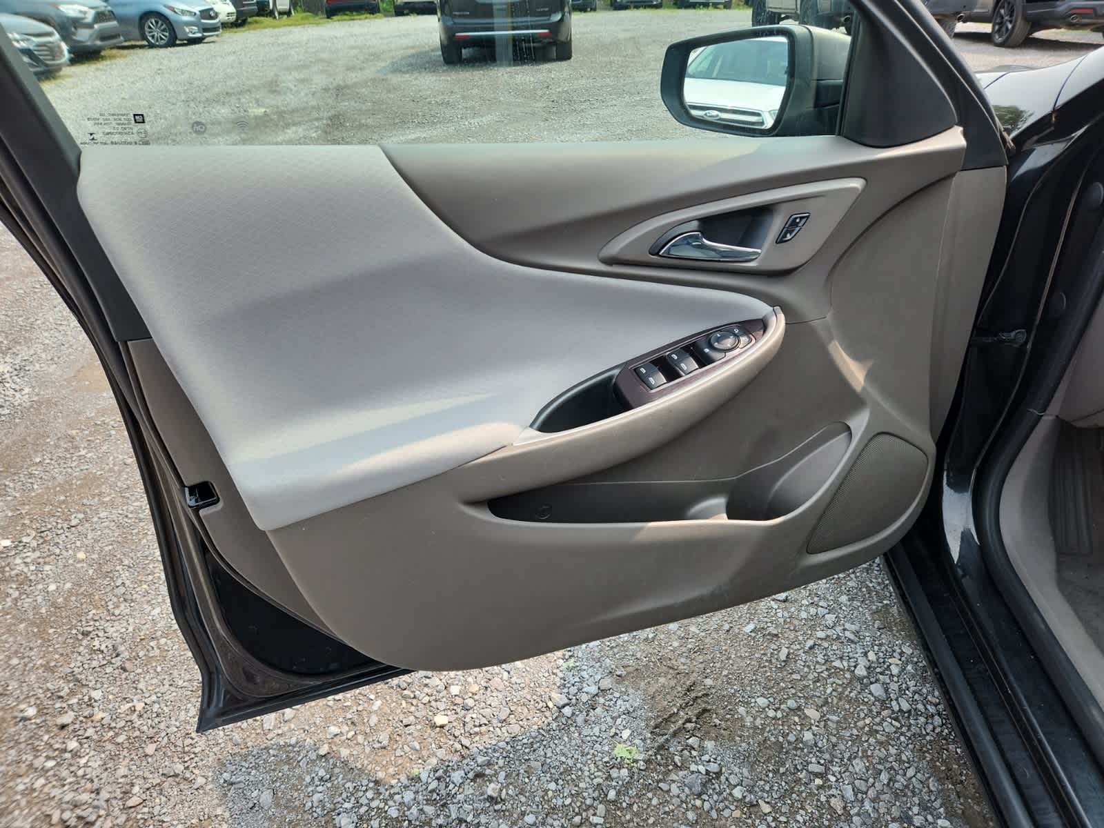 Thumbnail: 2020 Chevrolet Malibu - 16