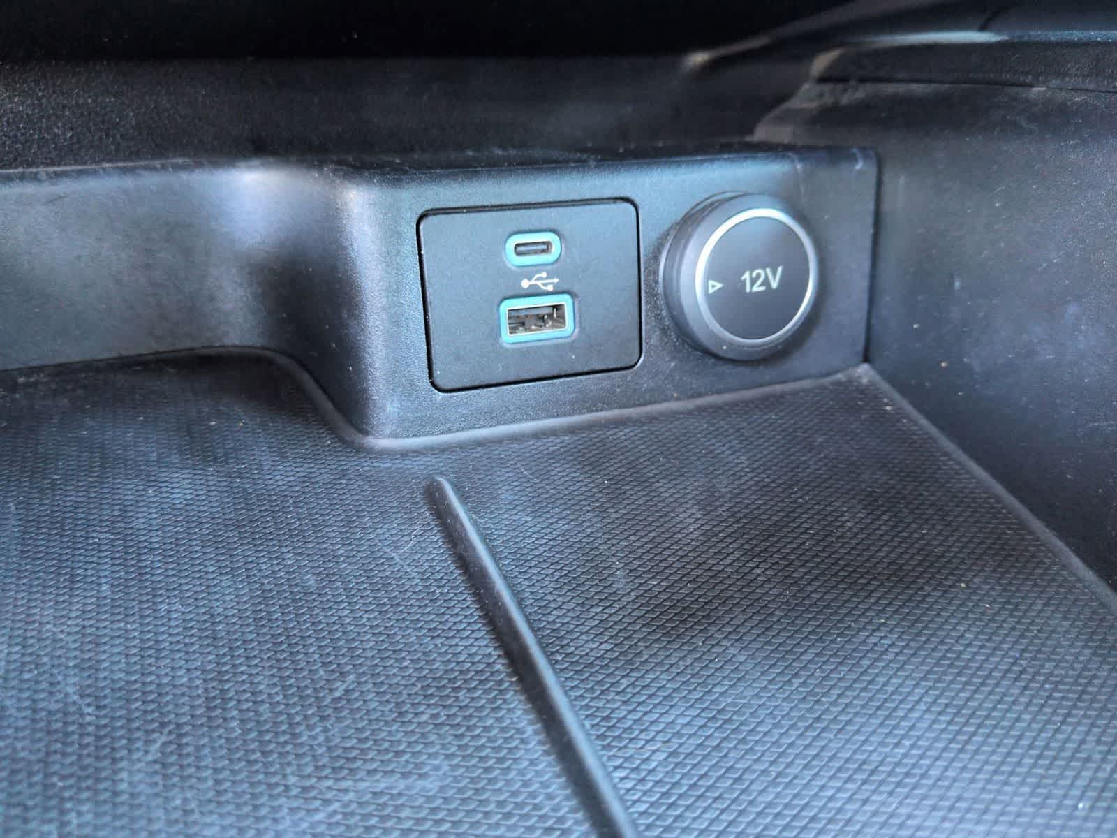 Thumbnail: 2020 Ford Escape - 31