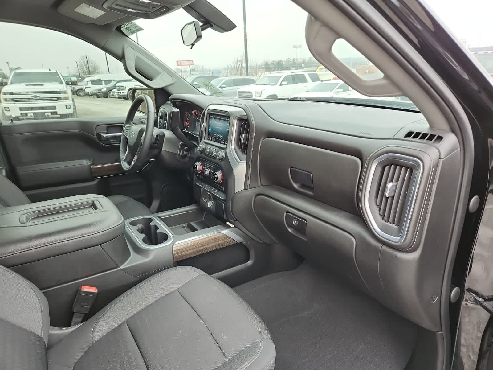 Thumbnail: 2022 Chevrolet Silverado 1500 - 17