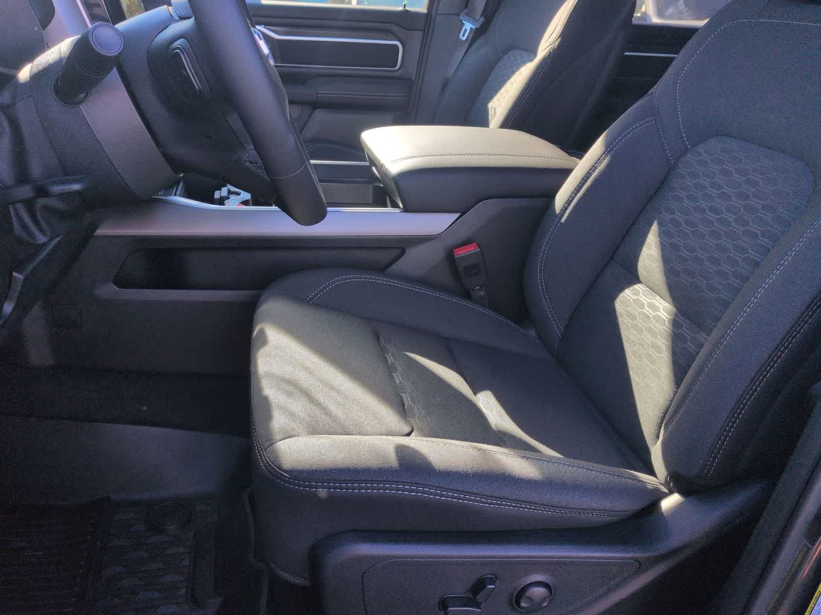 Thumbnail: 2026 RAM 1500 - 16