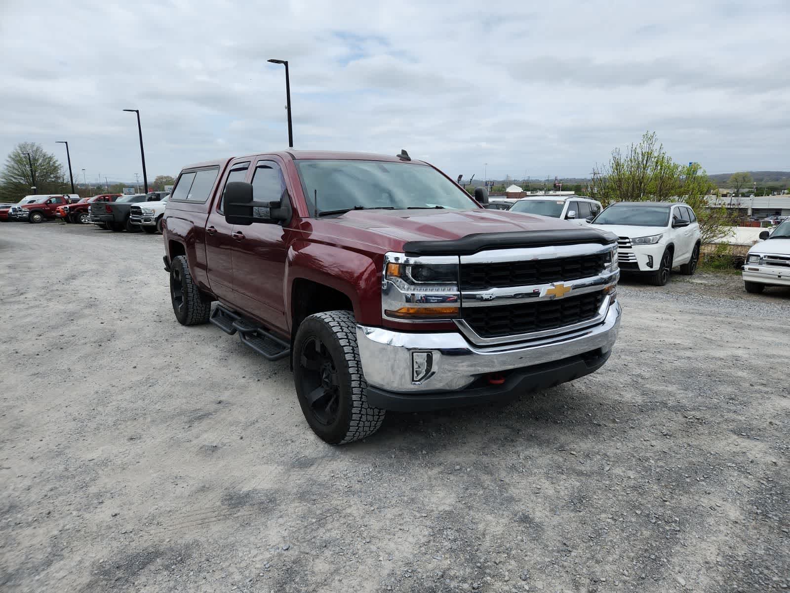 Thumbnail: 2017 Chevrolet Silverado 1500 - 7