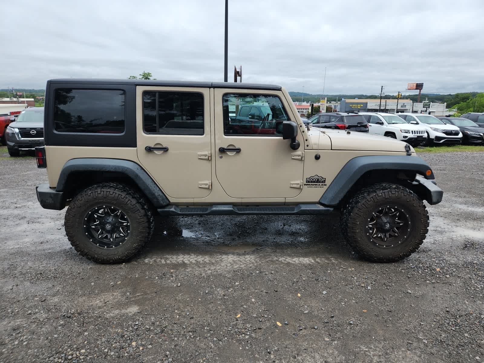Thumbnail: 2016 Jeep Wrangler - 7