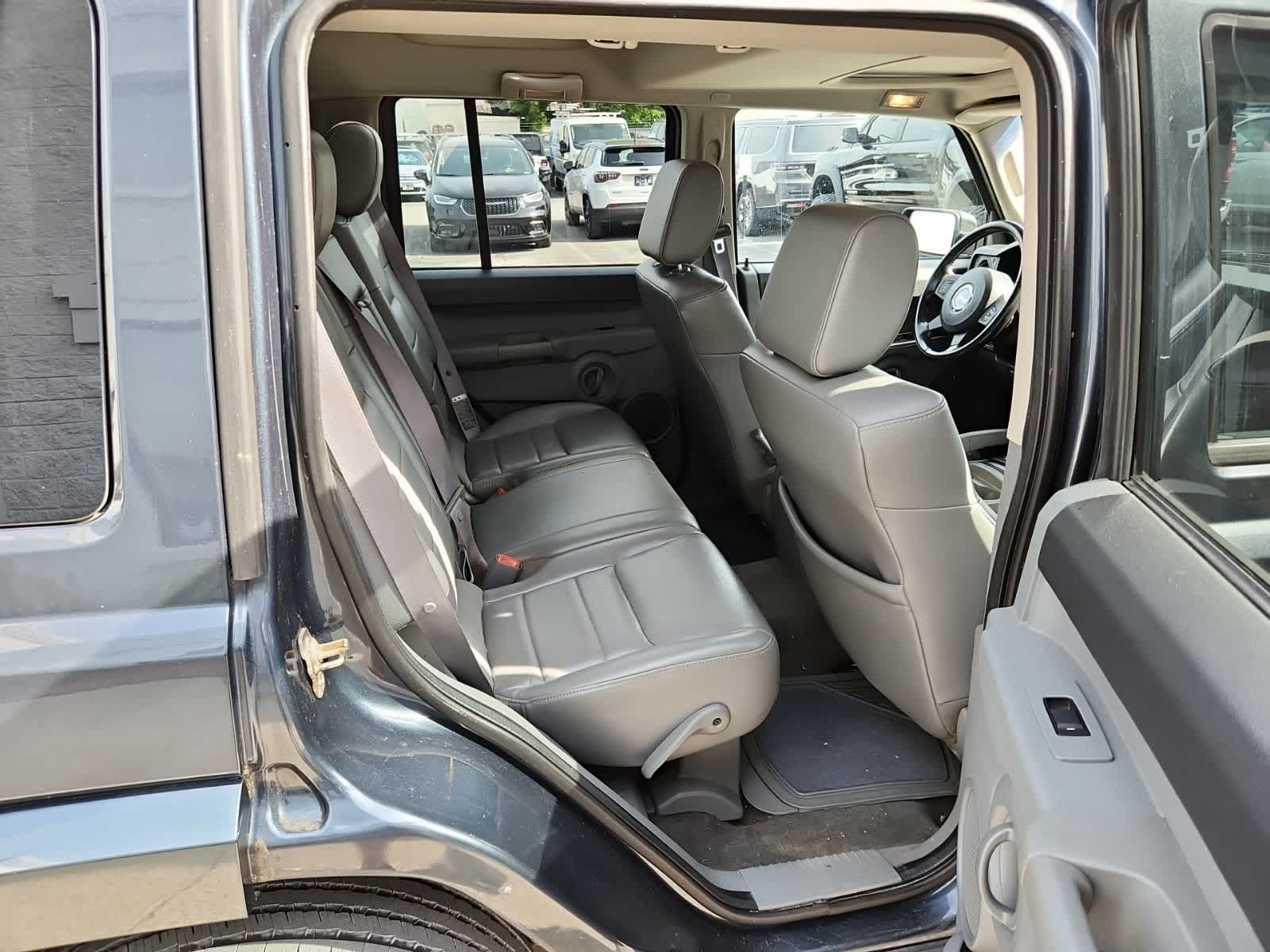 Thumbnail: 2007 Jeep Commander - 23
