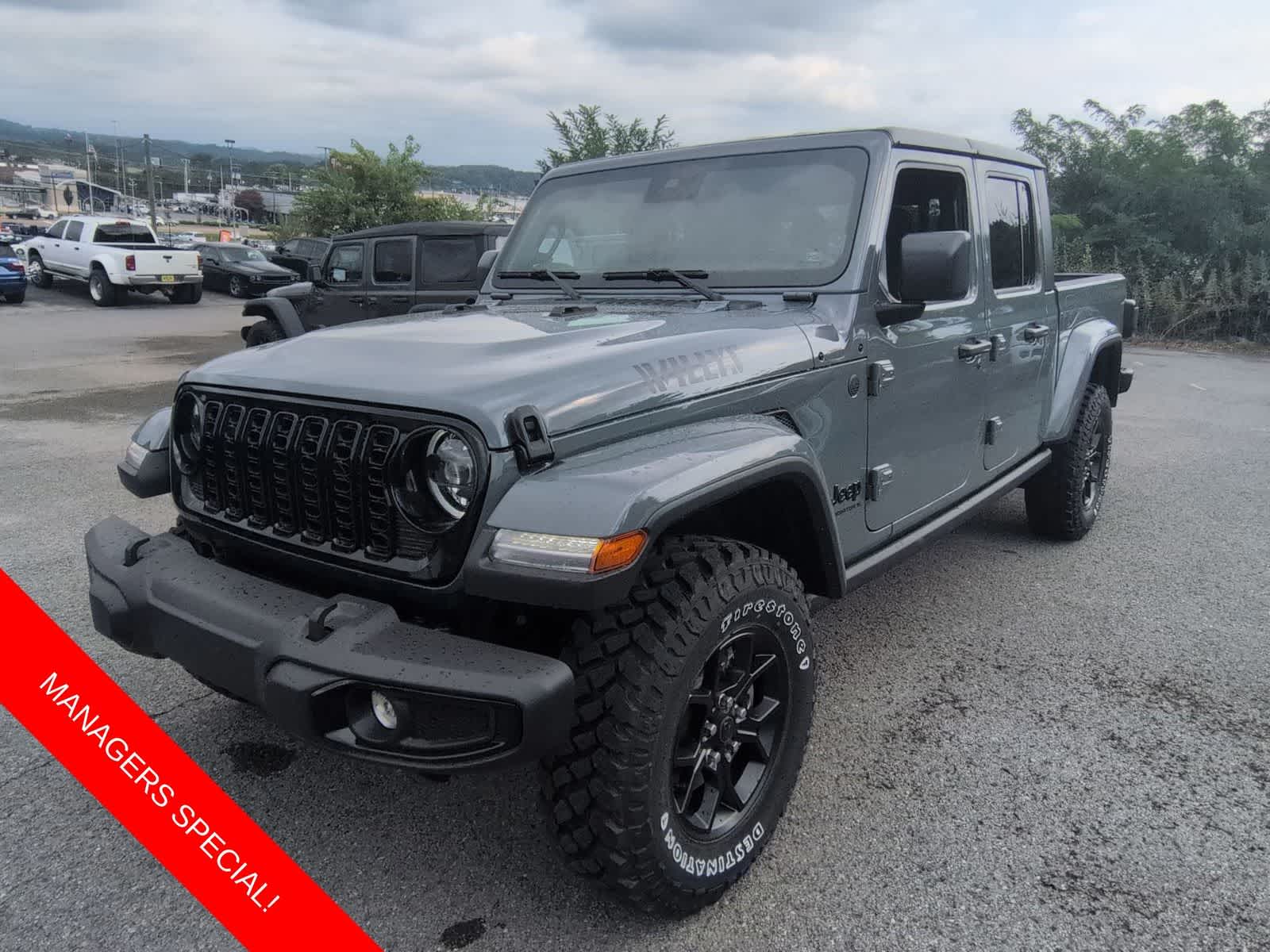 Thumbnail: 2025 Jeep Gladiator - 4