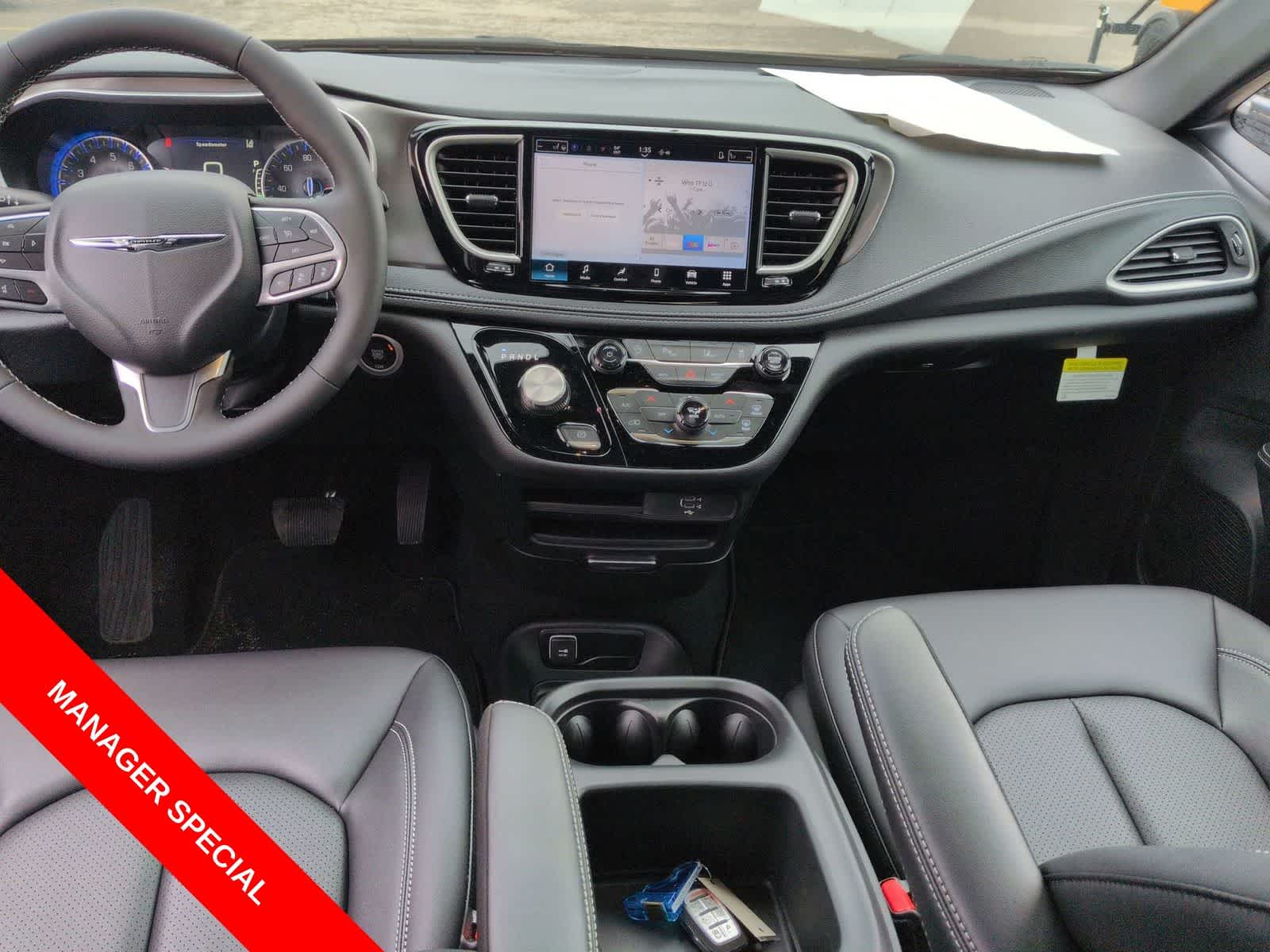 Thumbnail: 2026 Chrysler Pacifica - 13