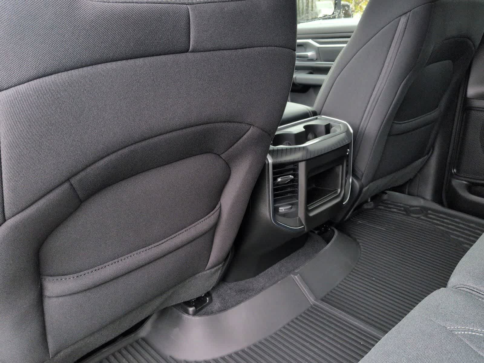 Thumbnail: 2026 RAM 1500 - 18