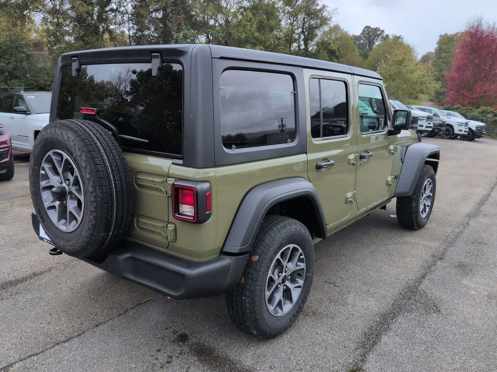 Thumbnail: 2026 Jeep Wrangler - 8