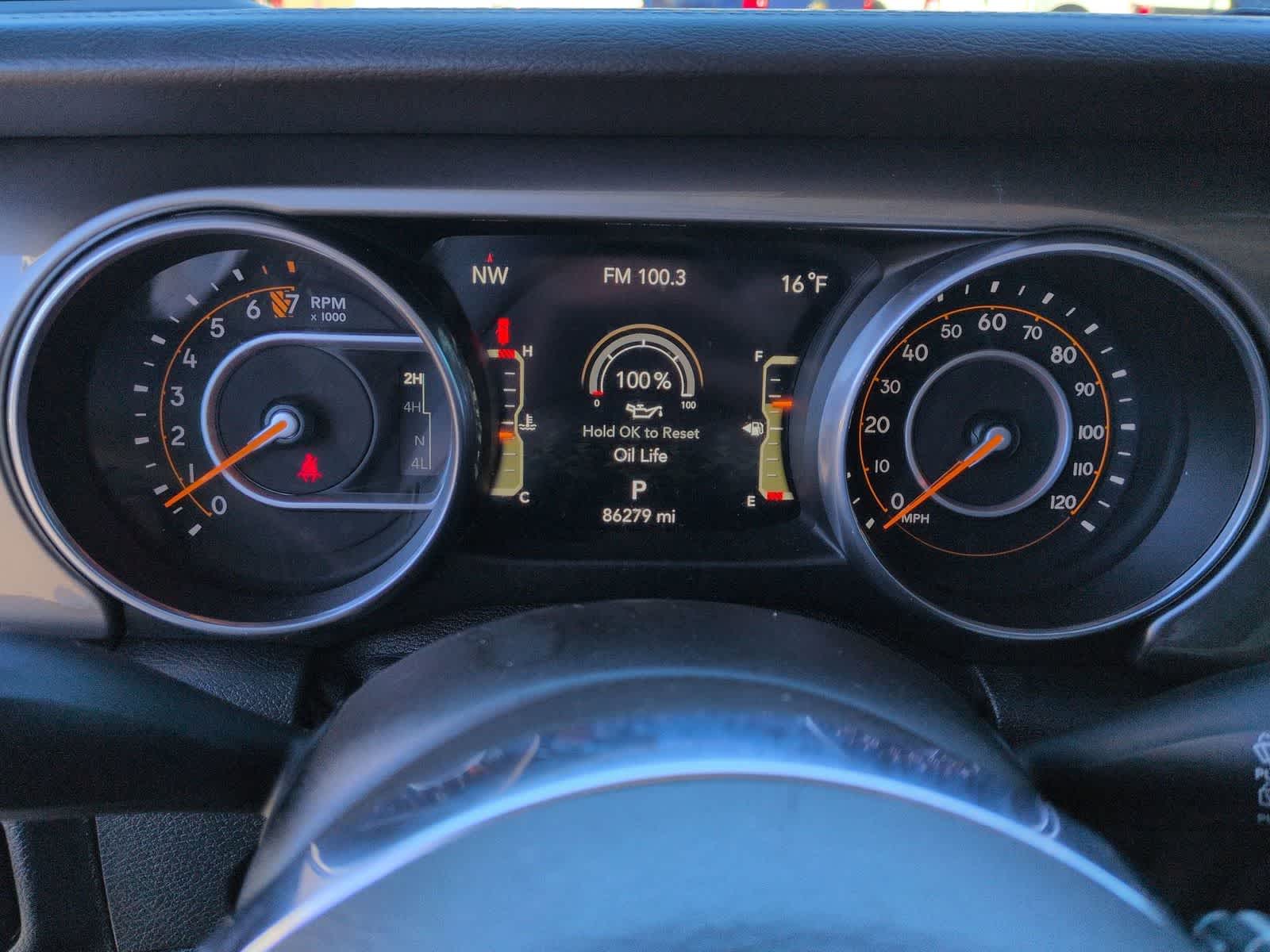 Thumbnail: 2018 Jeep Wrangler - 32