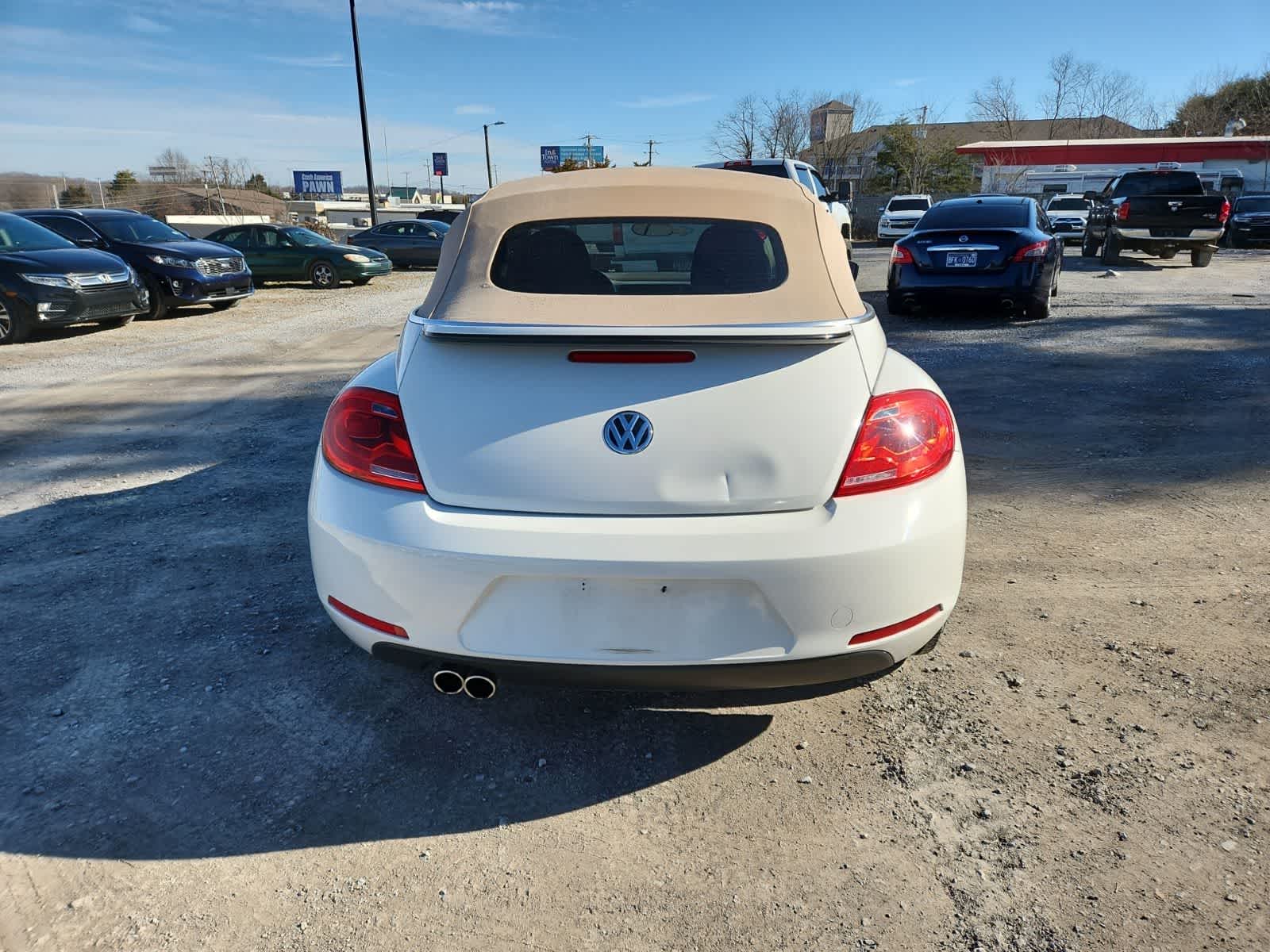 Thumbnail: 2013 Volkswagen Beetle - 4