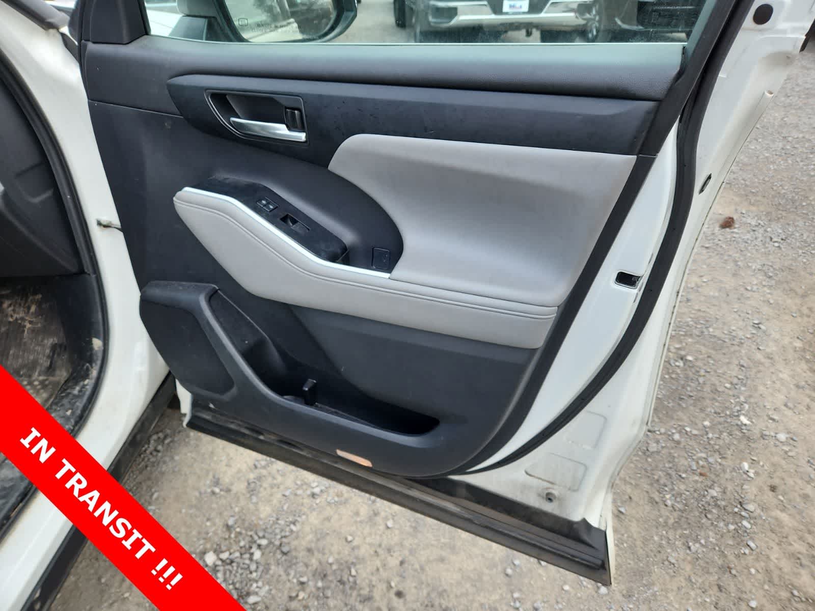 Thumbnail: 2021 Toyota Highlander - 22